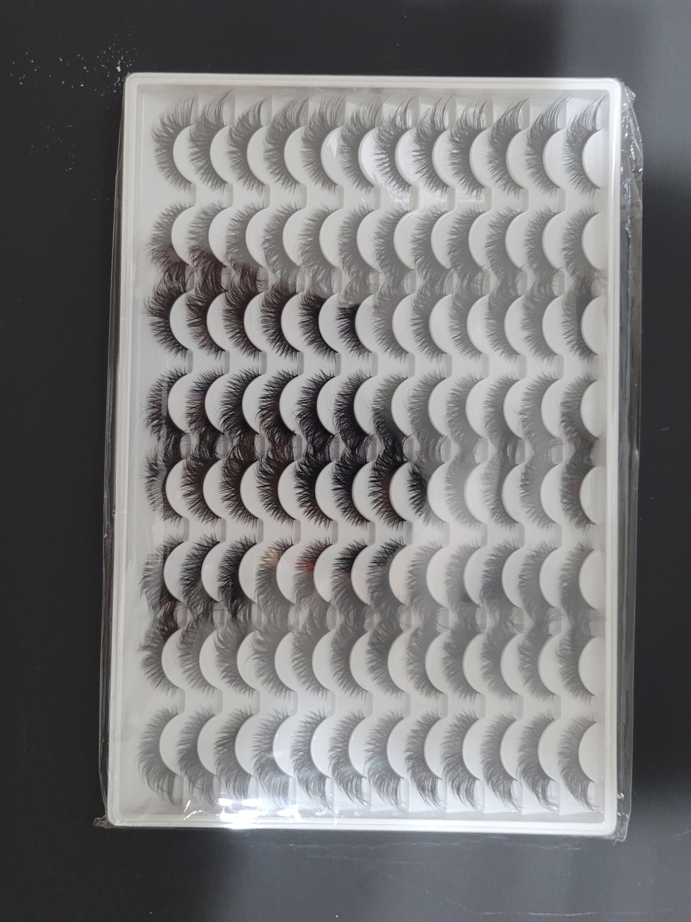 96 Black False Eyelashes - Multipack